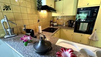 Micro-ondes, lave-vaisselle