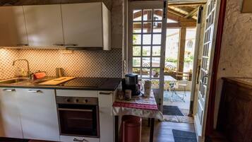 Refrigerador, microondas, horno y lavavajillas