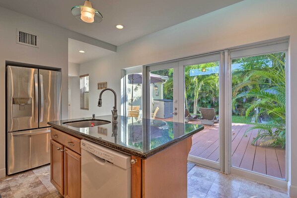 House (2 Bedrooms) | Interior - < 9 Mi to Downtown Miami - Modern Getaway (Miami Springs)