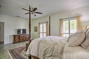 House (4 Bedrooms) | Interior - Comfortable Pensacola Home w/ Private Pool! (Pensacola)