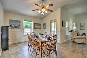 Interior - Comfortable Pensacola Home w/ Private Pool! (Pensacola)