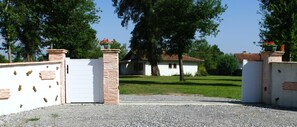 Enceinte de lâhĂ©bergement