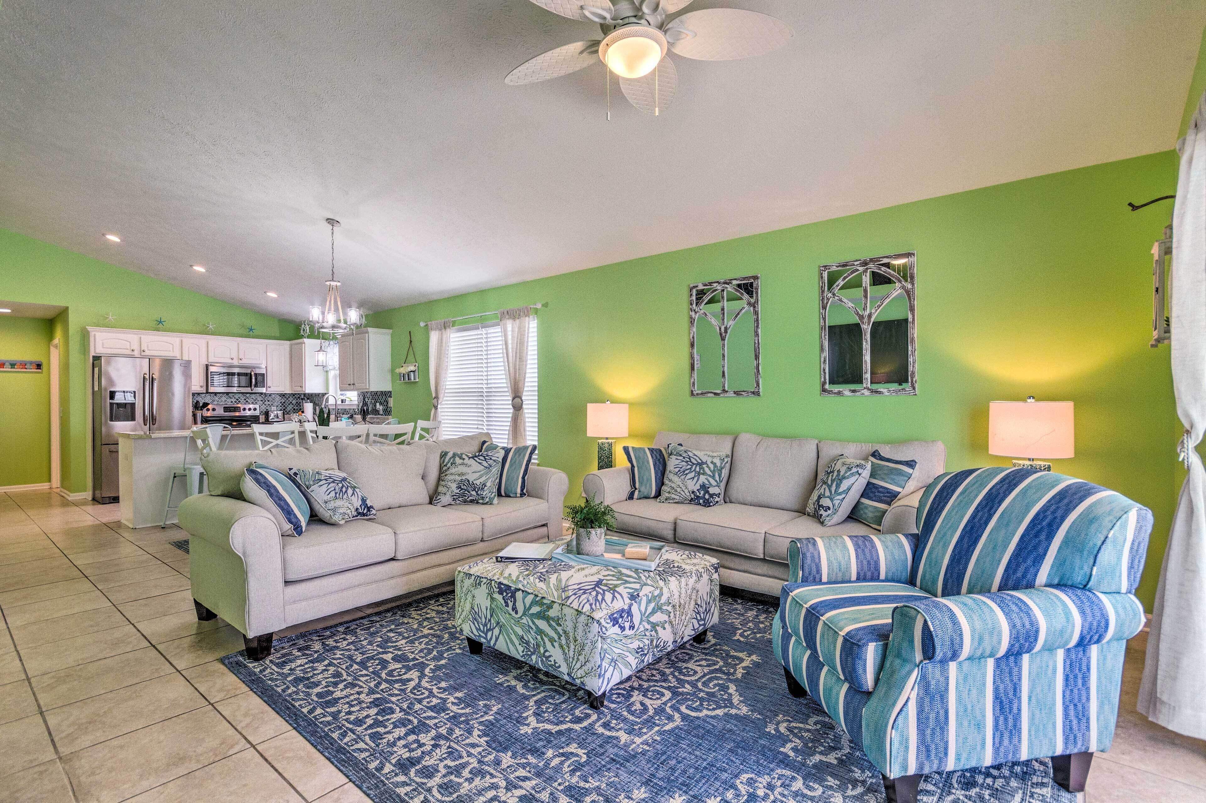 House (4 Bedrooms) | Front of property