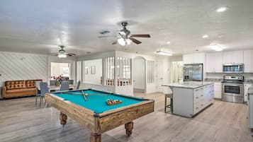 House (5 Bedrooms) | Front of property