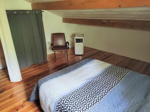 1 habitación, acceso a internet y ropa de cama 