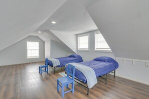 Interior - 4 Blocks to Beach! Family-friendly Galveston Home (Galveston)