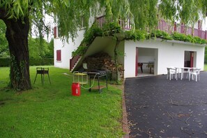 Ulkoruokailutilat