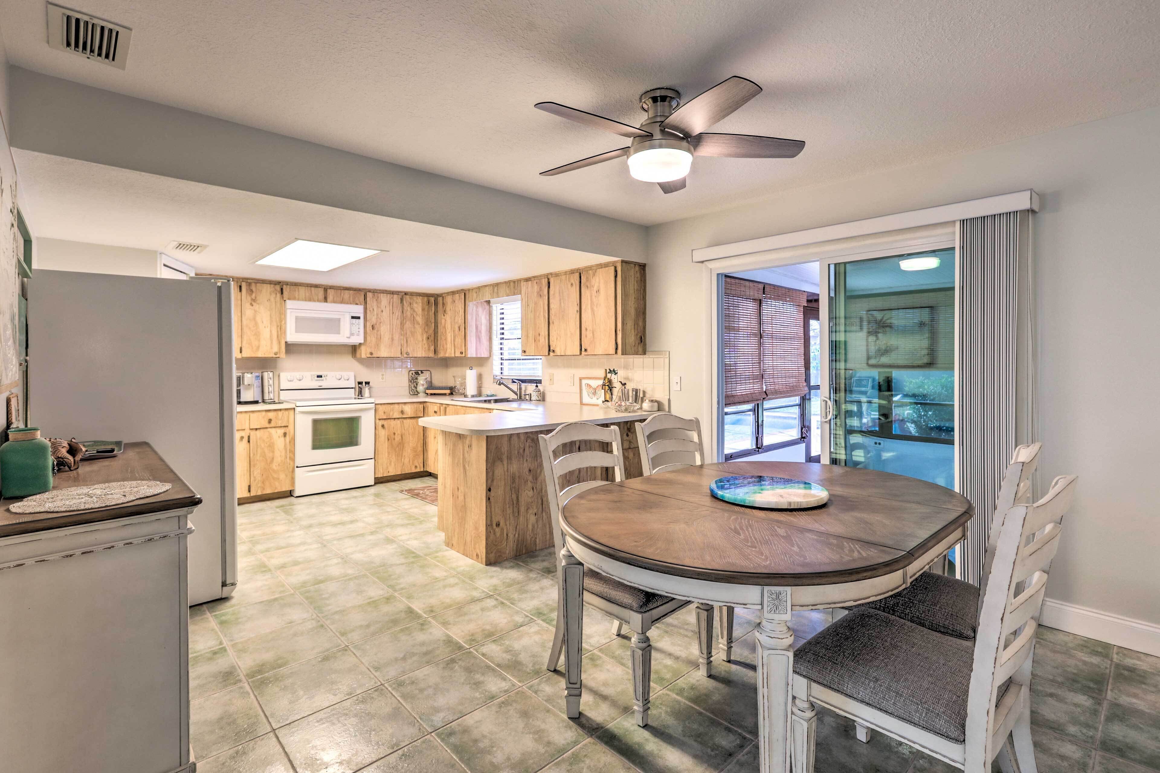 House (3 Bedrooms) | Interior