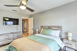 House (4 Bedrooms) | Interior - 2 Mi to City Center: Spacious Port St Lucie Home! (Port Saint Lucie)