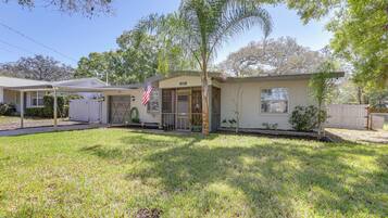 House (3 Bedrooms) | Front of property