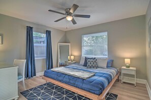 3 bedrooms, laptop workspace, iron/ironing board, bed sheets