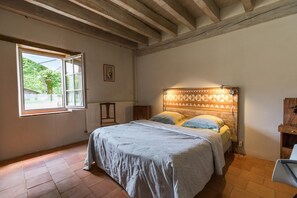 Accès Internet, draps fournis