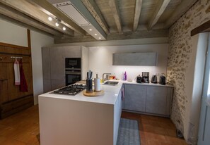Microwave, stovetop, dishwasher