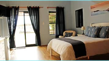 Basic Double Room | Free WiFi, bed sheets