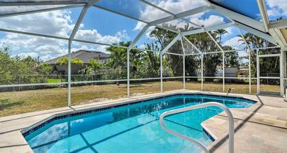 6 Mi to Dtwn Cape Coral: Home w/ Spacious Lanai!
