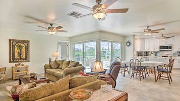 House (2 Bedrooms) | Interior