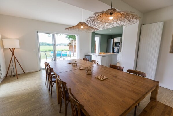 Dining - Petite Villa Cassora (HERM)