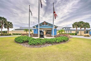 House (3 Bedrooms) | Interior - Golf & Pool Access: Pet-friendly Sebring Home! (Sebring)