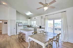 Nhà (3 Bedrooms) | Nội thất