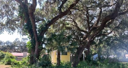 Gospel Island Getaway