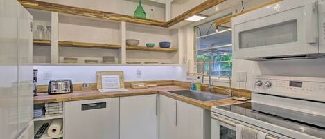 Microwave, oven, stovetop, dishwasher