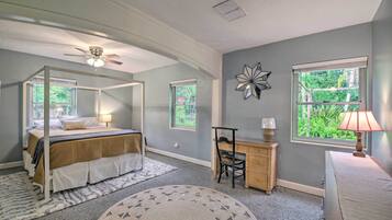 2 bilik tidur, meja, ruang kerja komputer riba, seterika/papan seterika