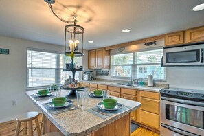 House (3 Bedrooms) | Interior - Little Gasparilla Home: Walk to Beaches! (Placida)