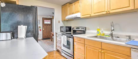 House (3 Bedrooms) | Interior