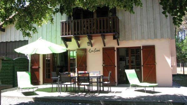 Outdoor dining - Lou Ceré - LEON - Gîte (LEON)