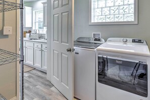 單棟房屋 (3 Bedrooms) | 內部