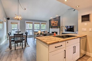 House (3 Bedrooms) | Interior - Modern Sunriver Home w/ Hot Tub: Ski, Hike & Bike! (Bend)