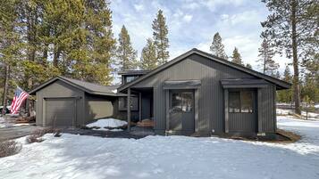 Nhà (3 Bedrooms) | Nội thất