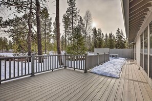 House (3 Bedrooms) | Interior - Modern Sunriver Home w/ Hot Tub: Ski, Hike & Bike! (Bend)