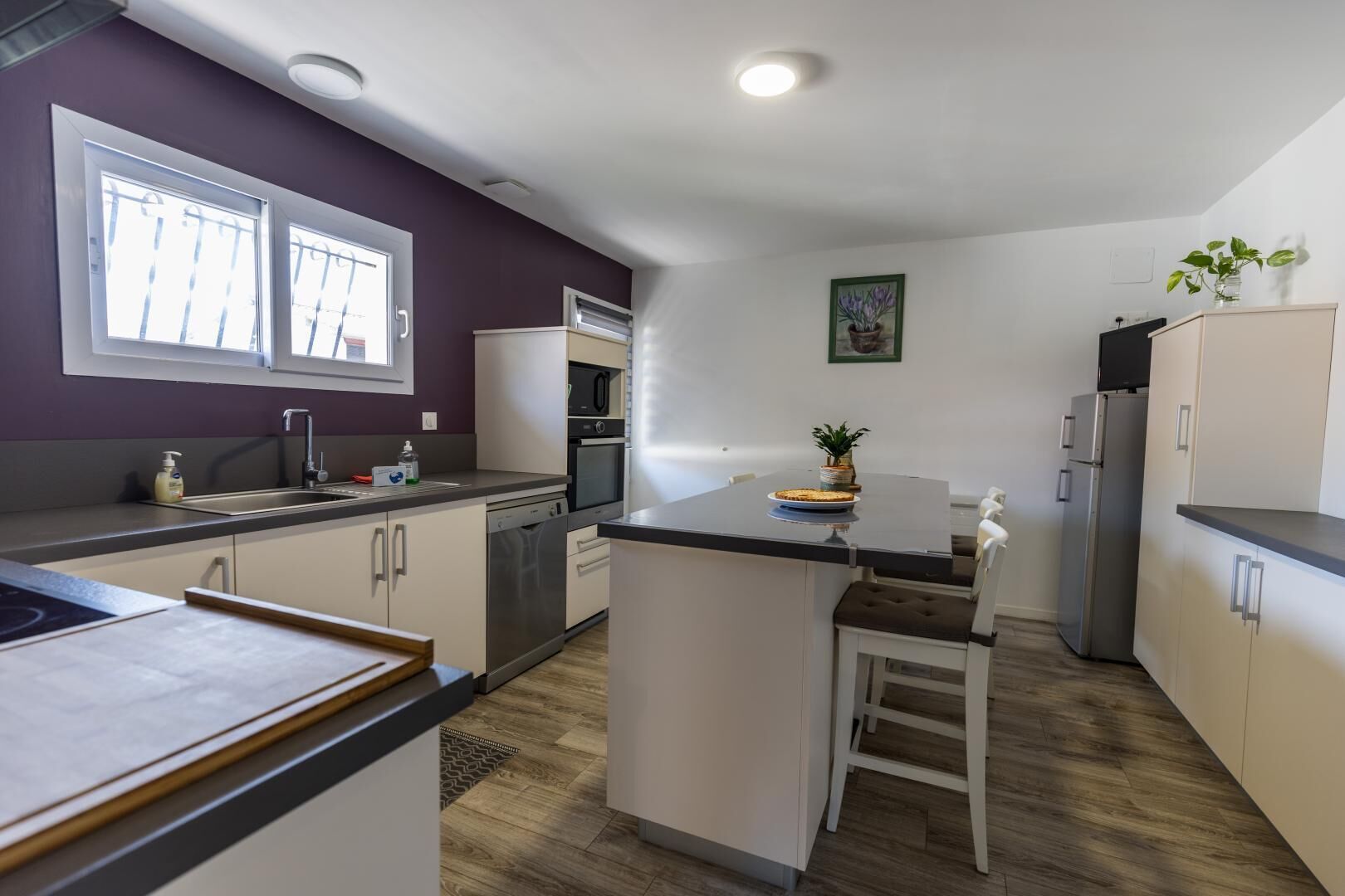 Micro-ondes, four, lave-vaisselle