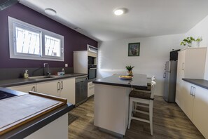 Microwave, oven, dishwasher