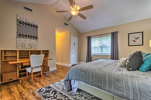 House (4 Bedrooms) | Interior - Bonifay Estate With Spring-fed Swimming Hole! (Bonifay)