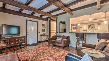 ู
ูุฒู (4 Bedrooms) | ุงูู
ูุดุฃุฉ ู
ู ุงูุฏุงุฎู