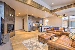 Apartment (4 Bedrooms) | Interior - Relax Fireside: Silverthorne Home 11 Mi to Skiing! (Silverthorne)