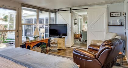 Waterfront Lake Placid Escape w/ Dock & Lanai