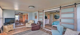 Waterfront Lake Placid Escape w/ Dock & Lanai