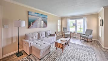 ู
ูุฒู (2 Bedrooms) | ุงูู
ูุดุฃุฉ ู
ู ุงูุฏุงุฎู