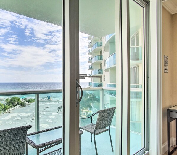 Apartment (1 Bedroom) | Interior