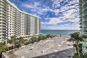 Apartment (1 Bedroom) | Interior - Ocean-view Balcony: Beachfront Hollywood Apt! (Hollywood)