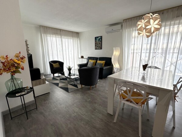 Interior - L'appartement Jean Rameau (DAX)