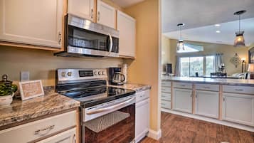 Apartamento (2 Bedrooms) | Parte interna