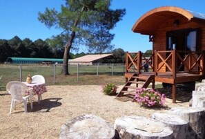 Terrace/patio - The Caravan of Florette (ST-JULIEN-EN-BORN)