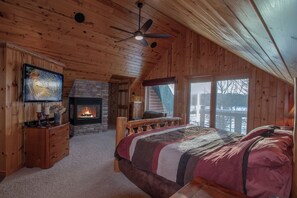 5 Schlafzimmer, Schreibtisch, Bügeleisen/Bügelbrett, Reisekinderbett