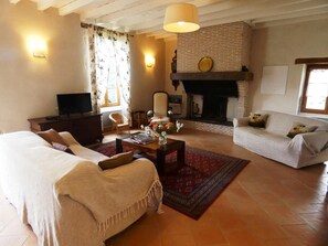 TV, DVD player - Maison Abélia - Pissos (PISSOS)