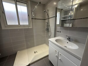 Dusche