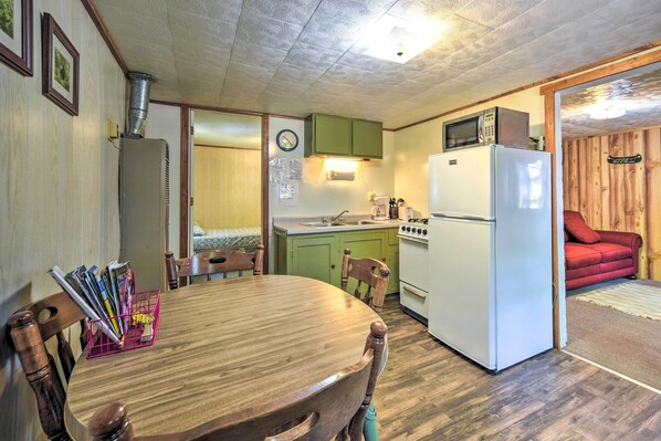 House (2 Bedrooms) | Interior